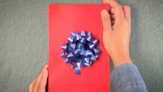 Видео-альбом в подарок маме, дочке, подруге, жене..