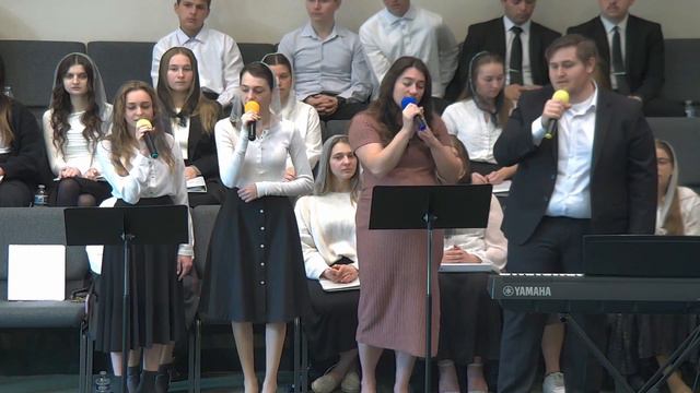 "Возвожу очи мои к горам" - Групповое Пение смотреть онлайн