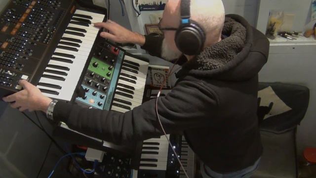 Tangerine Dream -ish Berlin school jam Behringer Odyssey Monopoly Moog Grandmother Korg Triton Nux смотреть онлайн