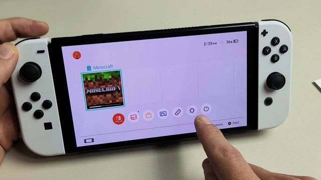 Nintendo Switch OLED: How to Insert SD Card & Format смотреть онлайн