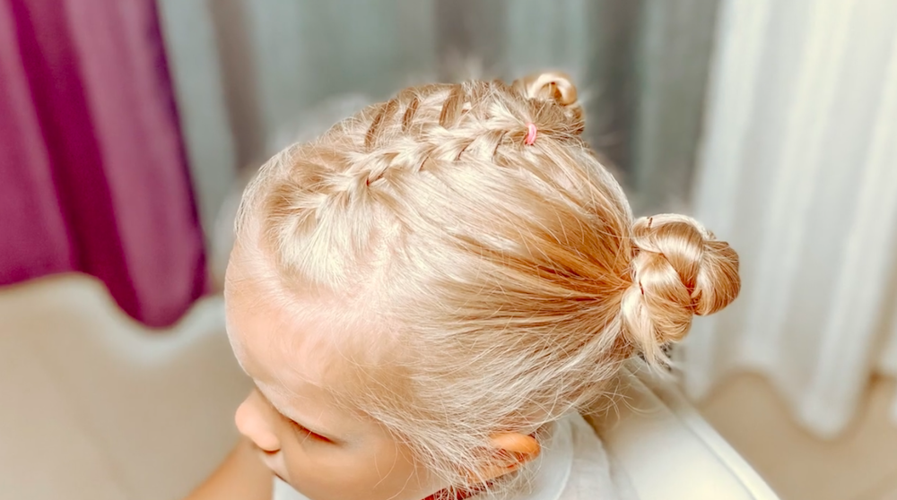 Детская прическа с шишечками. Прически на длинные волосы смотреть онлайн