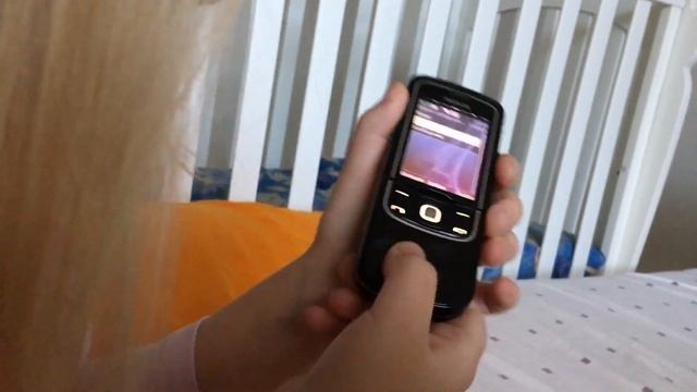 Современные айфоновские дети )) и кнопочные телефоны смотреть онлайн