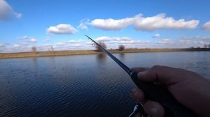 Ловля судака на стримеры. 2 ЧАСТЬ. "МОХНАТАЯ МОНАШКА" РЫБАЛКА В АСТРАХАНИ. Ловля судака с берега.