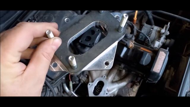 Audi 80 B4 замена моновпрыска на карбюратор.Установка проставки. смотреть онлайн