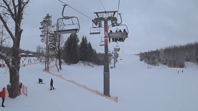 Прогулка по рождественскому горнолыжному комплексу "Логойск" смотреть онлайн