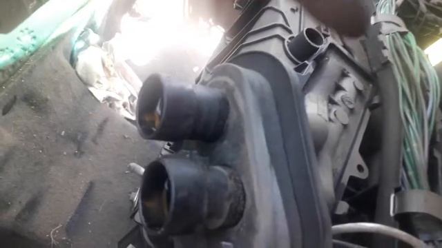Как снять панэль в Пежо партнёр смотреть онлайн