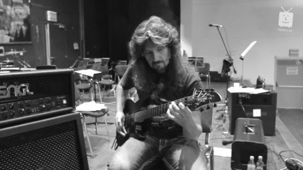 Guitar tips of Victor Smolski (RAGE)