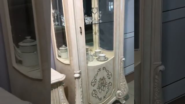 Гостиная Марселла Корень Ясеня глянец. смотреть онлайн