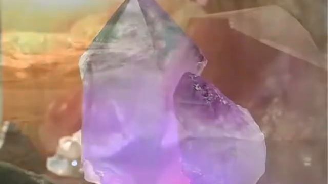 Все о ювелирных украшениях, драгоценных камнях и металлах! Смотри! смотреть онлайн