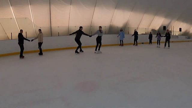 2021 02 22 Тренировка любителей фигурного катания смотреть онлайн