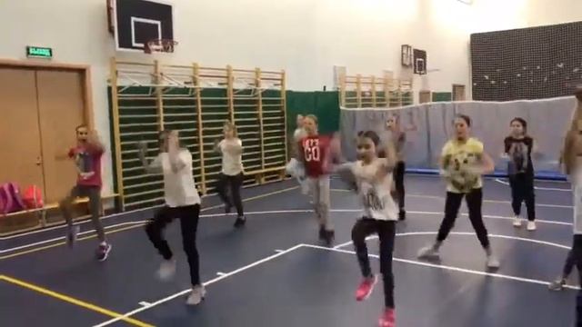 Репетиция студии танца "Ритм" смотреть онлайн
