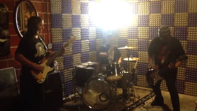 Nirvana smells like teen spirit band cover смотреть онлайн
