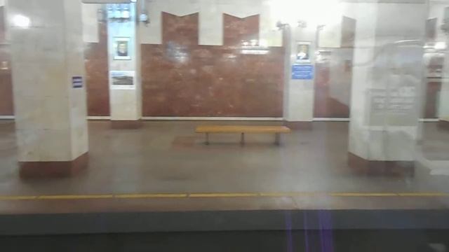 Нижегородское метро. Именной "Максим Горький" на станции "Московская" смотреть онлайн