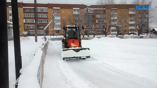 Корт все же почистили смотреть онлайн