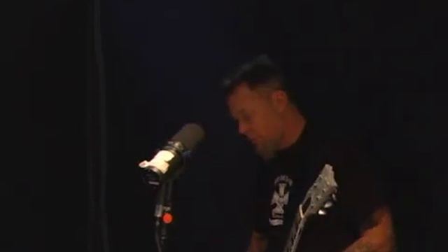 James Hetfield singing The Day that never Comes смотреть онлайн