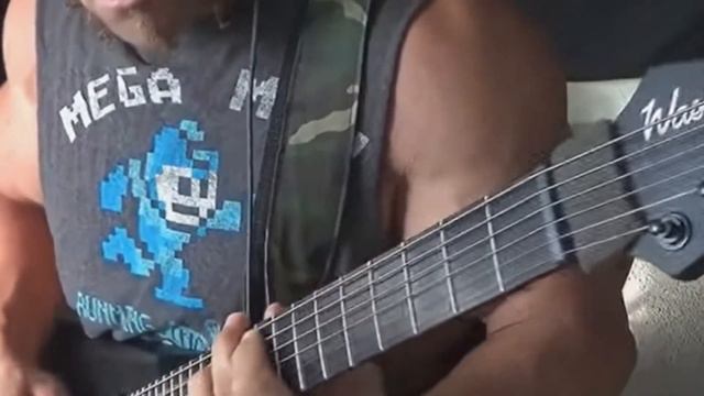Learning how to play Among Us Drip. Please don't laugh смотреть онлайн
