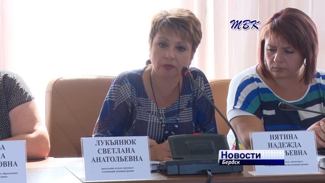 Скоро в школу. Как проходит запись первоклассников перед новым учебным годом? смотреть онлайн