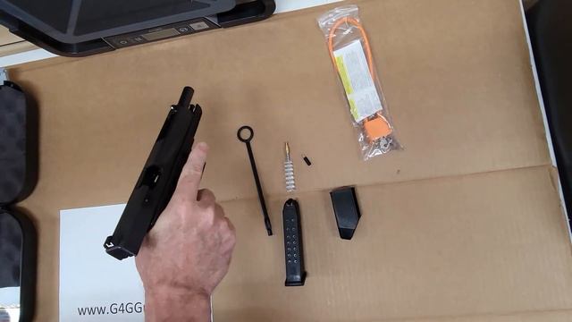 Unboxing the Glock 34 Gen 3 смотреть онлайн