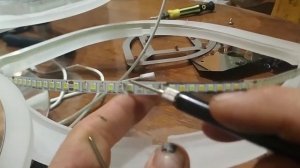 Ремонт светодиодной люстры с пультом Половина не включается Не сложно