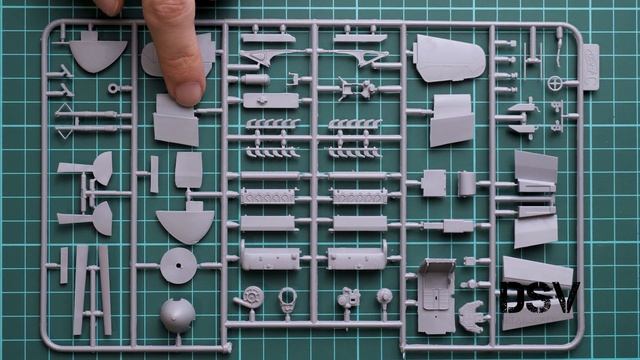 ICM 1/48 Bf 109F-4 with Personnel (48805) Обзор на Русском / Russian Review смотреть онлайн