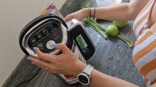 MOULINEX l Avis sur le Easy Soup : le blender chauffant pour de délicieuses soupes en 2 étapes ! смотреть онлайн