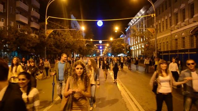 День города Ростов-на-Дону 2013. Люди идут Домой смотреть онлайн