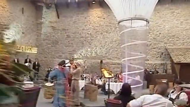 Mirabilis im Hopp dä Bäse смотреть онлайн