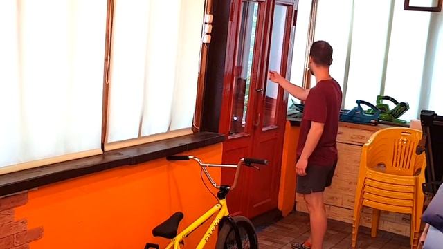 ПАРЕНЬ СПАЛИЛ МЕНЯ С ДРУГИМ / ПОЧЕМУ ОН ПЛАЧЕТ ОТ СЧАСТЬЯ / ИЗМЕНА ПРАНК смотреть онлайн