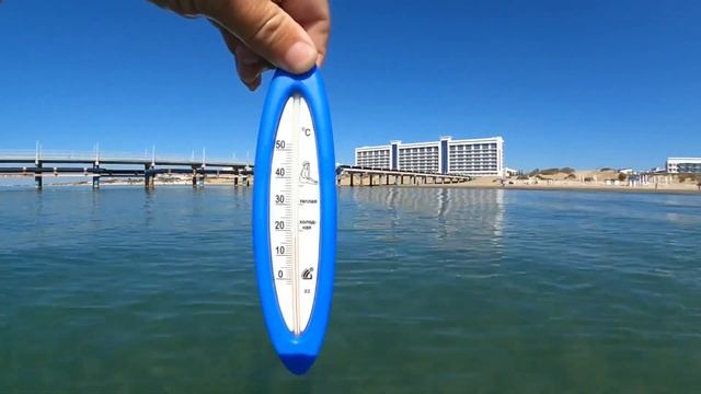 #Анапа.Сегодня 19.10.2023.Чёрное море. Пляж «ЭЛЛАДА». Время 12.00. Воздух 18. Море 18. Купание. смотреть онлайн