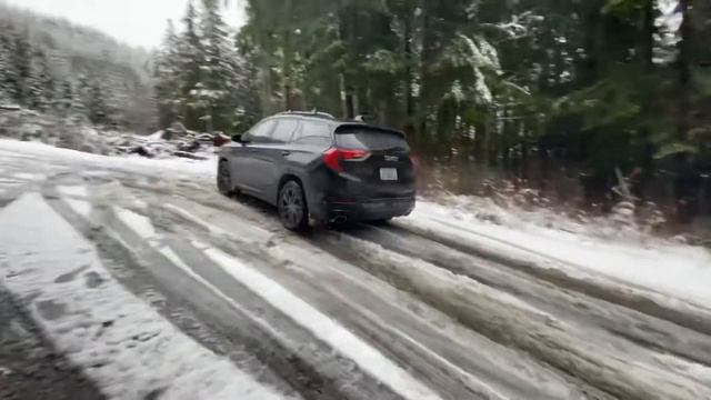 GMC Terrain vs snow смотреть онлайн