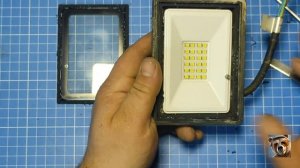 Как разобрать светодиодный прожектор - мой способ ремонта прожектора