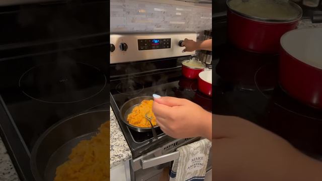 Spend Christmas Eve with us as first time parents смотреть онлайн