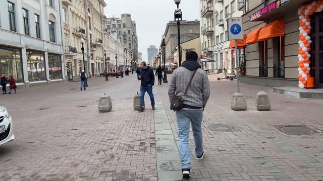 Arbat, Moscow - 4K - April 2023 смотреть онлайн