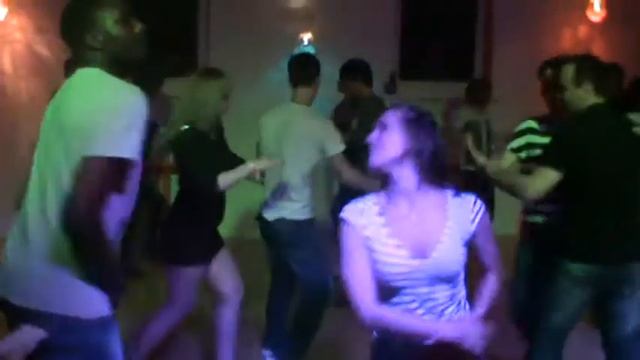 Лена и Ромарик НЙ смотреть онлайн