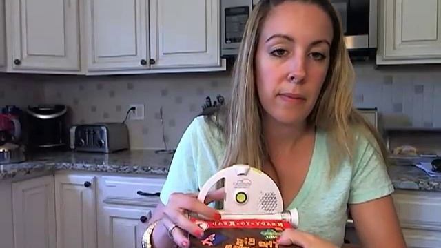 SparkUp: The Magical Book Reader смотреть онлайн