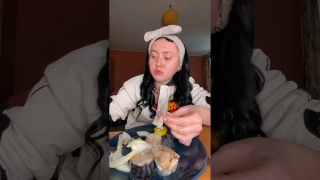 МУКБАНГ / СКУМБРИЯ / ТАНЯЛЭНД смотреть онлайн