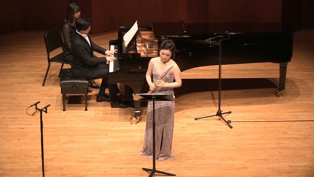 Myung Joo Ahn Ludwig van Beethoven Serenade in D Major, op. 41 for Flute and Piano смотреть онлайн