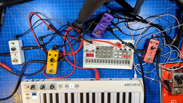 Korg Volca Sample (V1 W/ Pajen Firmware) Live Set