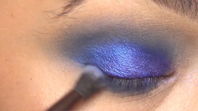 Blue Smokey Eye with Orange Eyeliner Makeup Tutorial (NoBlandMakeup) смотреть онлайн