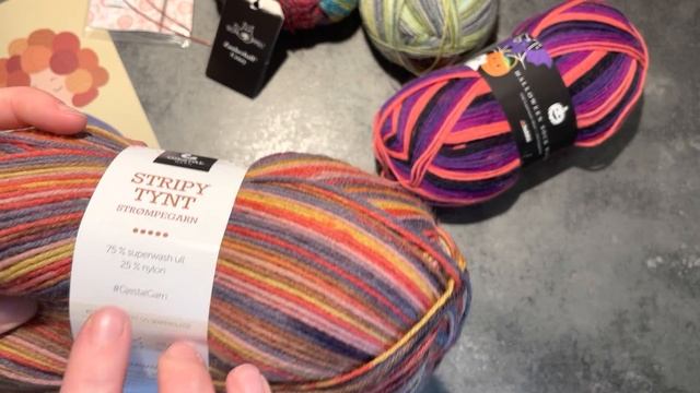 Подарок от Dace и подписчицы Līga❤️много классной пряжи и спицы о которых я могла только мечтать?