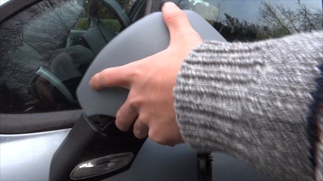 Changer un Miroir et la Coque d'un Rétroviseur TOUT VEHICULES [Tuto : Glace Peugeot 207 et autres] смотреть онлайн