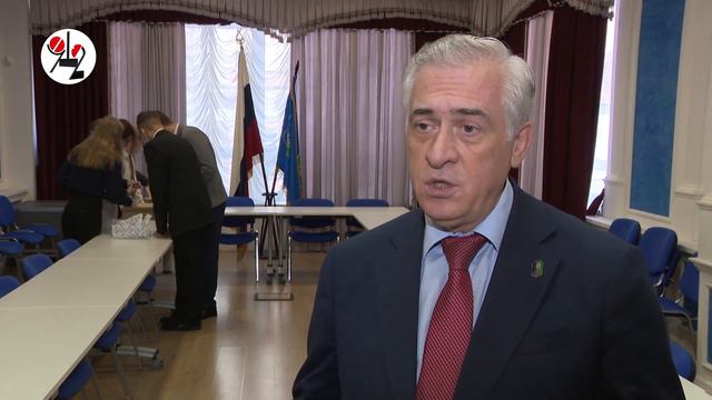 Пенсионеров, кроме бюллетеней, ждут карточки на 150 рэ смотреть онлайн