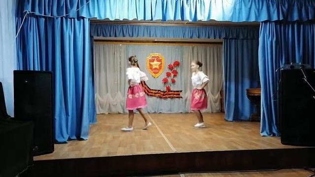 В роще пел соловушка смотреть онлайн