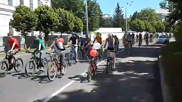 ВелоДень-2011 в Полтаве • «Городская часть» смотреть онлайн