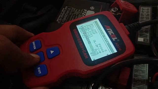 Test Scanner OBD II di Motor Honda CB500X 2017 смотреть онлайн