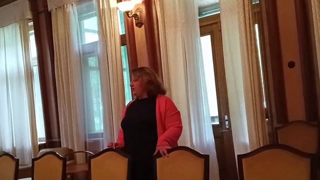 Экскурсия по даче Сталина и Хрущева на озере Рица в Абхазии // Hotbook смотреть онлайн