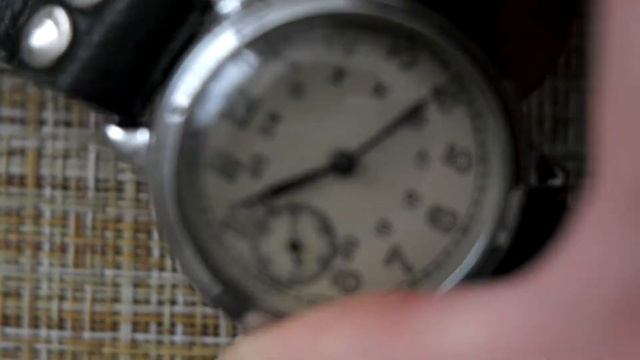 Часы Кировские наручные, 1ГЧЗ, на ходу, обслужены. Лот 01878М смотреть онлайн