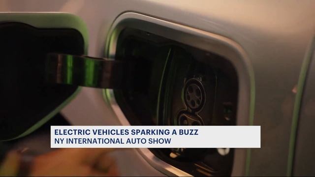 Largest indoor electric vehicle test track debuts at New York International Auto Show смотреть онлайн
