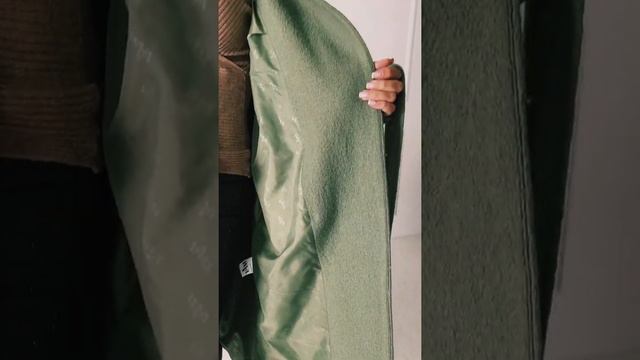 Шикарное женское пальто смотреть онлайн