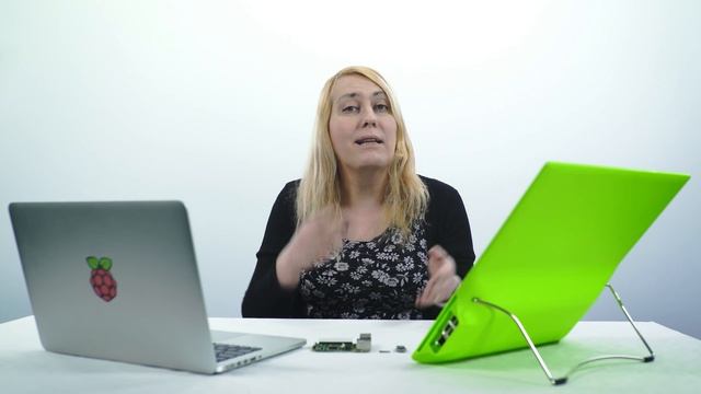 Use balenaEtcher to install operating systems onto an SD card for Raspberry Pi смотреть онлайн